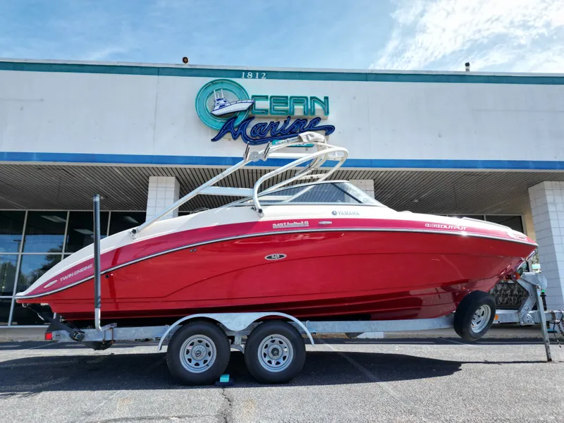 Slide: The Image of Yamaha 242 Limited S 2014 - 24