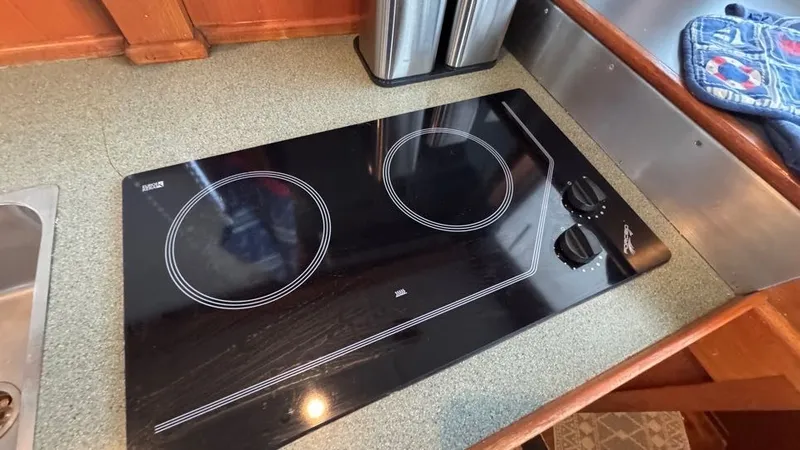Slide: The Image of Galley cooktop - 26