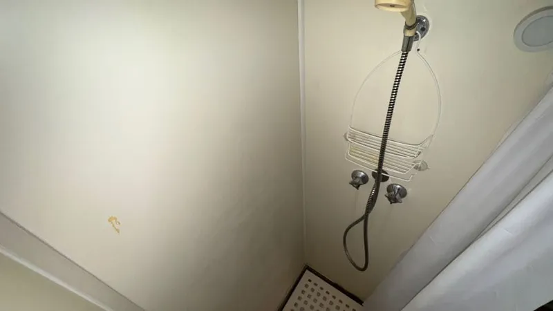 Slide: The Image of Aft Primary Ensuite Head - 33