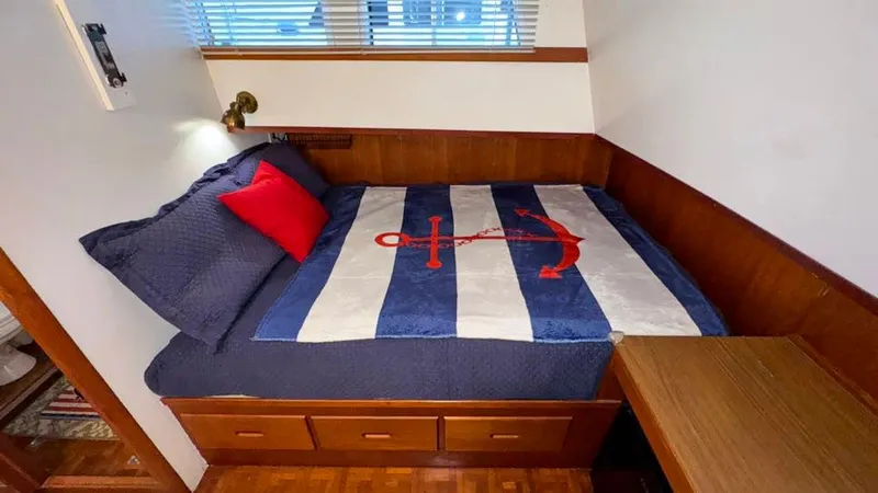 Slide: The Image of Aft Primary Stateroom - 35