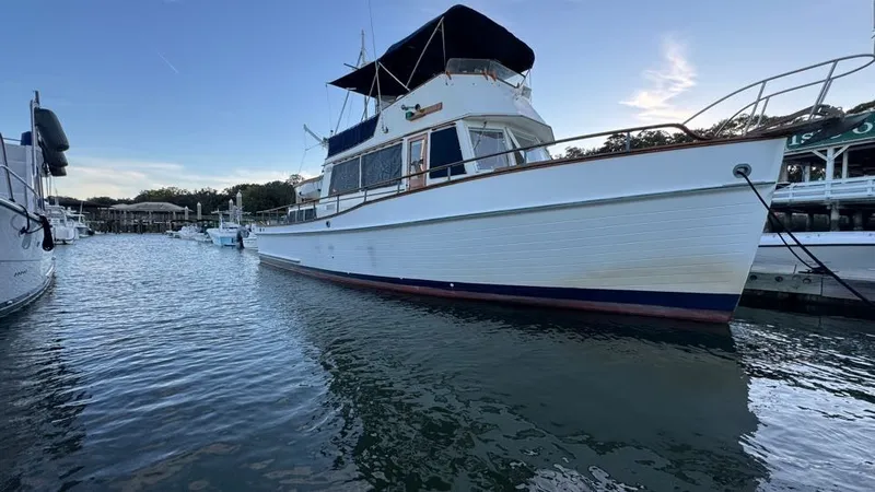 Slide: The Image of Exterior Starboard - 8