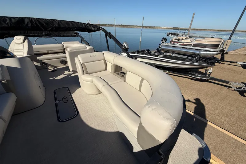 Slide: The Image of 2019 Harris CRUIZER 230 SALT EDITION pontoon boat interior at dockside. - 71