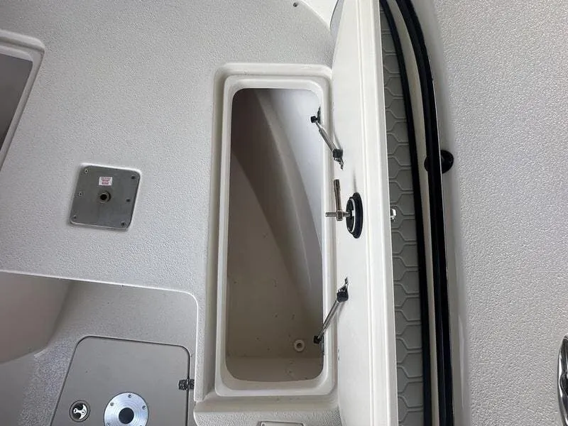 Slide: The Image of Carolina 24 Ultra Elite 2026 - 8