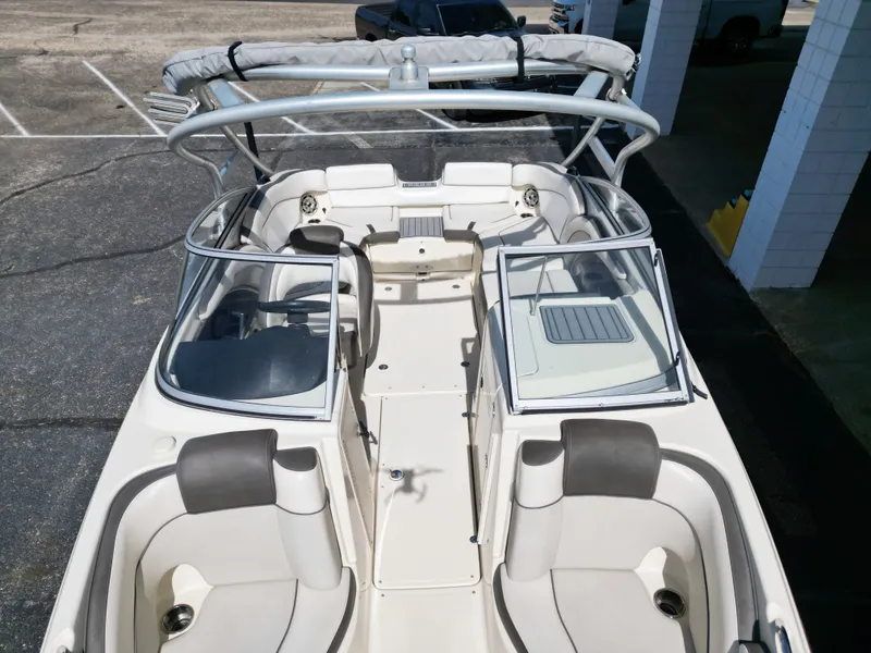 Slide: The Image of Yamaha 242 Limited S 2014 - 19