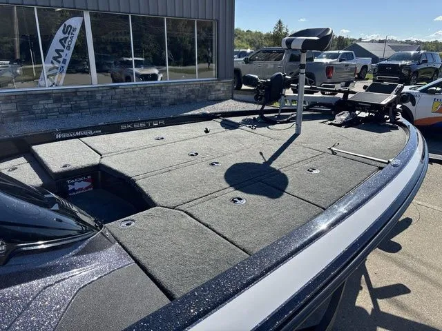 Slide: The Image of Skeeter ZX250 2020 - 7