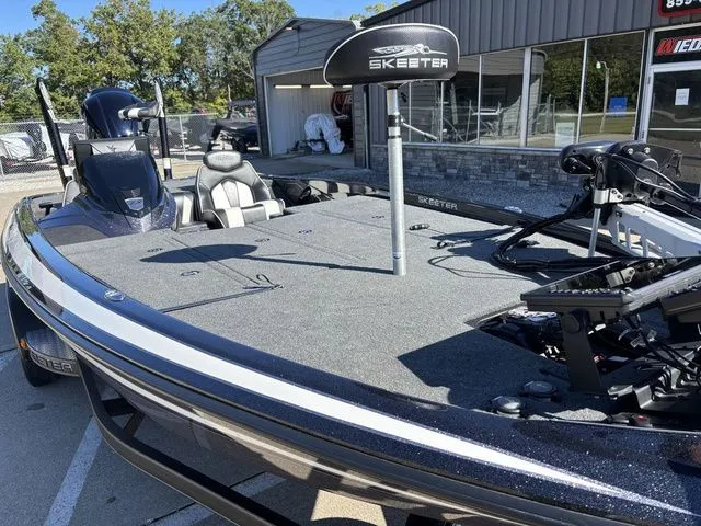 Slide: The Image of Skeeter ZX250 2020 - 9