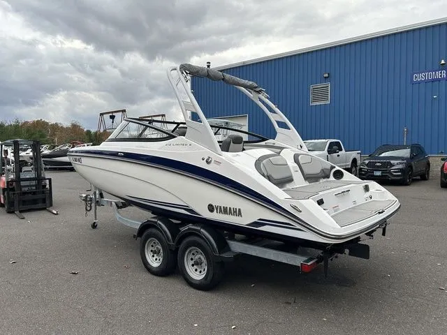 Slide: The Image of Yamaha 212 Limited S 2019 - 7