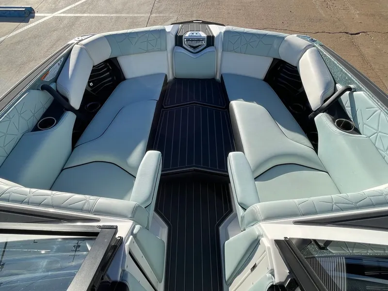 Slide: The Image of Nautique Super Air Nautique G25 Paragon 2021 - 29