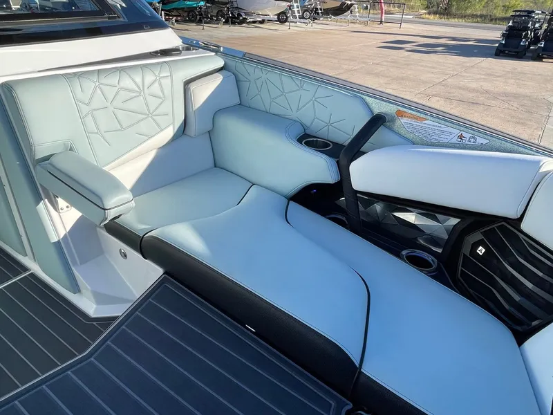 Slide: The Image of Nautique Super Air Nautique G25 Paragon 2021 - 34