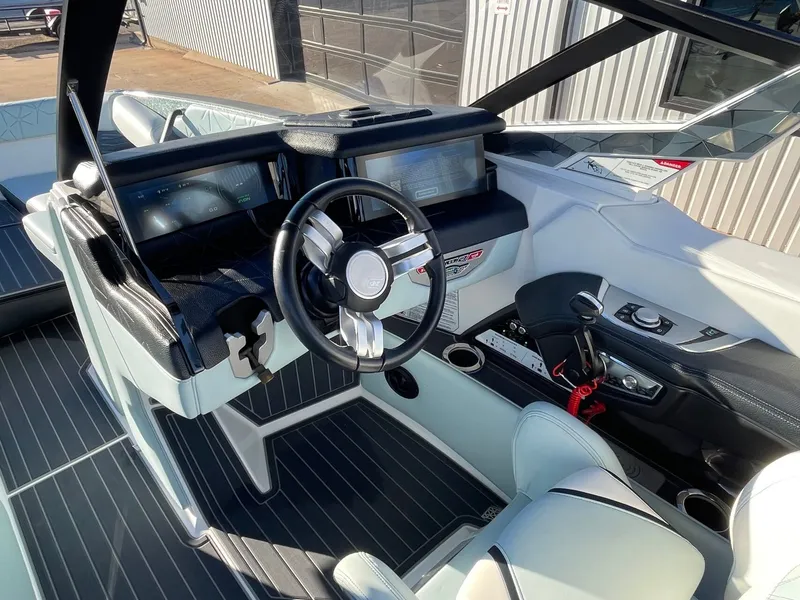 Slide: The Image of Nautique Super Air Nautique G25 Paragon 2021 - 38