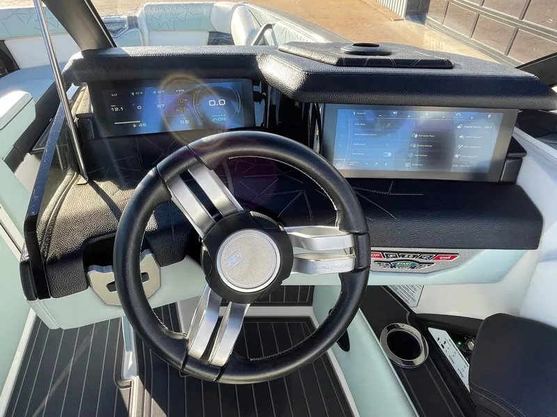 Slide: The Image of Nautique Super Air Nautique G25 Paragon 2021 - 40