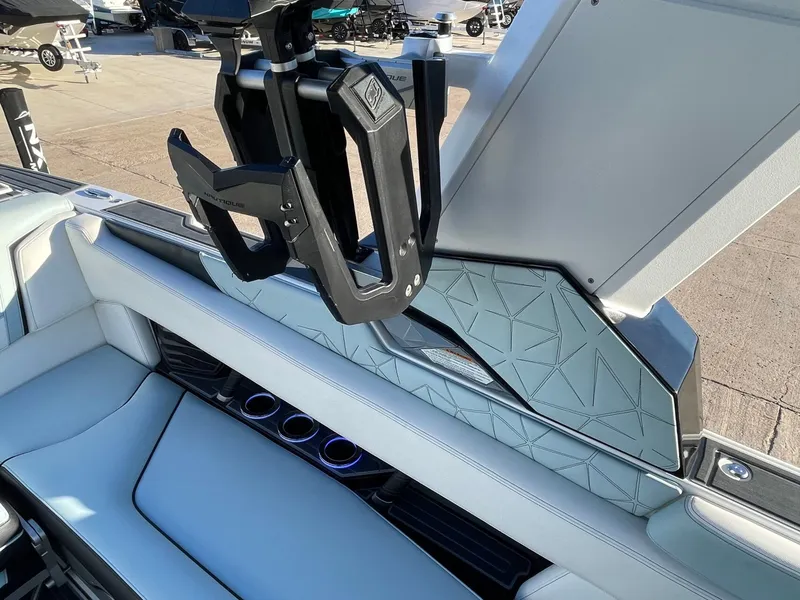 Slide: The Image of Nautique Super Air Nautique G25 Paragon 2021 - 41