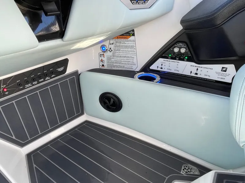 Slide: The Image of Nautique Super Air Nautique G25 Paragon 2021 - 43