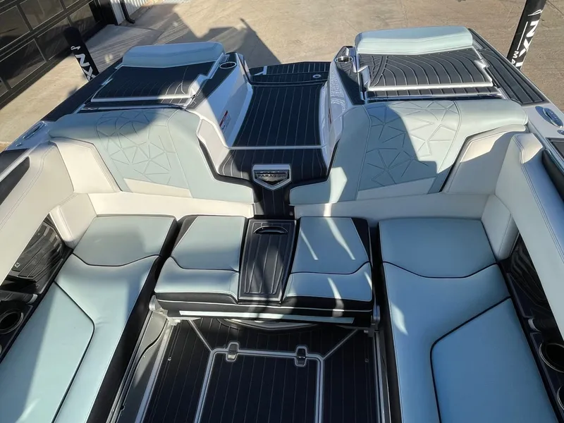 Slide: The Image of Nautique Super Air Nautique G25 Paragon 2021 - 49