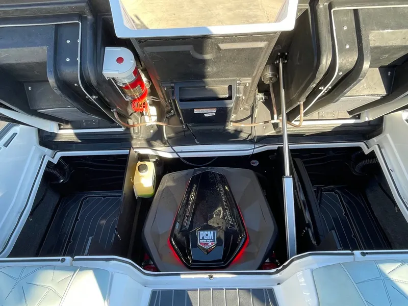 Slide: The Image of Nautique Super Air Nautique G25 Paragon 2021 - 54