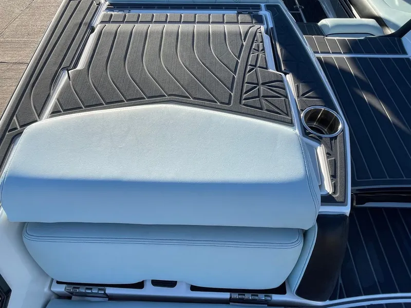 Slide: The Image of Nautique Super Air Nautique G25 Paragon 2021 - 67