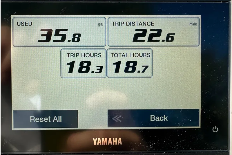 Slide: The Image of Display screen showing fuel usage, trip distance, and hours for 2025 Scout 195 Sport Dorado. - 10