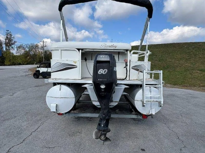 Slide: The Image of Bentley 220 Fish 2009 - 10