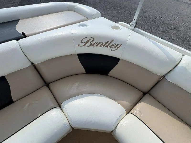 Slide: The Image of Bentley 220 Fish 2009 - 19