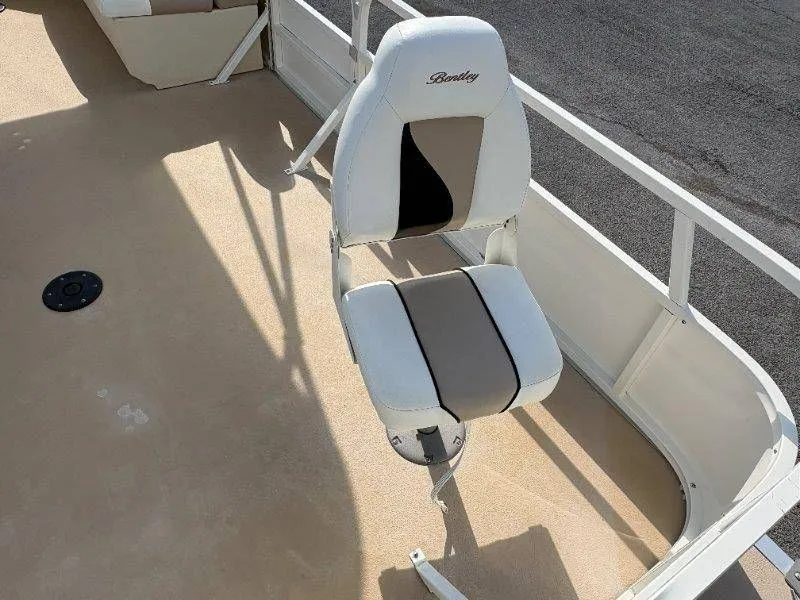 Slide: The Image of Bentley 220 Fish 2009 - 23