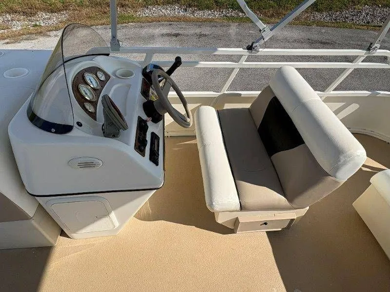 Slide: The Image of Bentley 220 Fish 2009 - 42