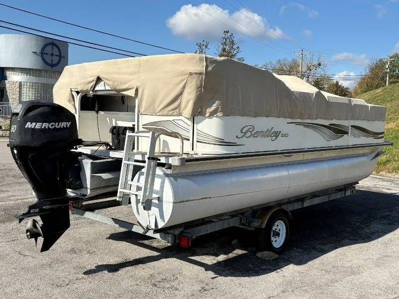 Slide: The Image of Bentley 220 Fish 2009 - 49