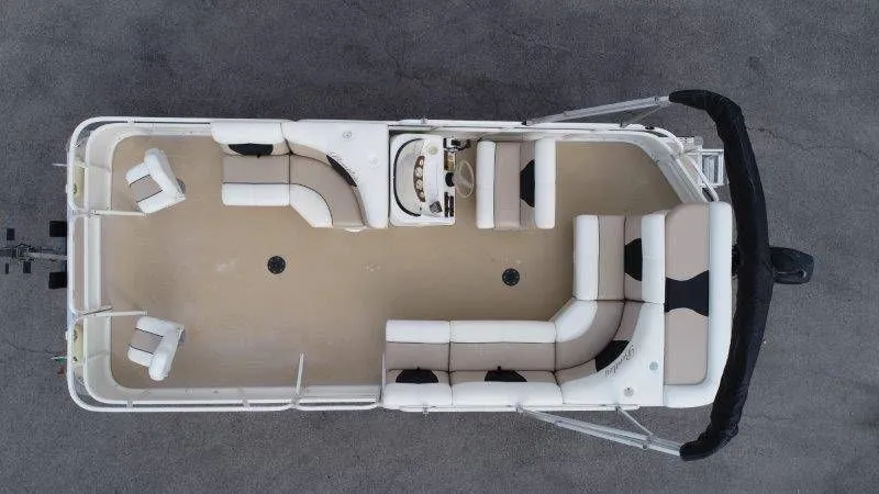 Slide: The Image of Bentley 220 Fish 2009 - 6