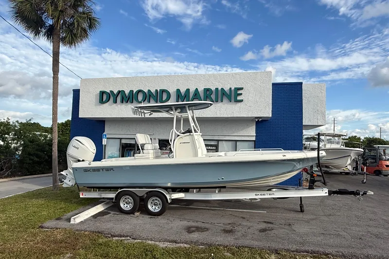 The Image of 2026 Skeeter SX2550 Family boat on trailer at Dymond Marine dealership. - 1