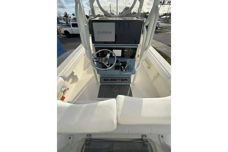 Slide: The Image of 2026 Skeeter SX2550 Family boat cockpit with Garmin navigation system. - 10