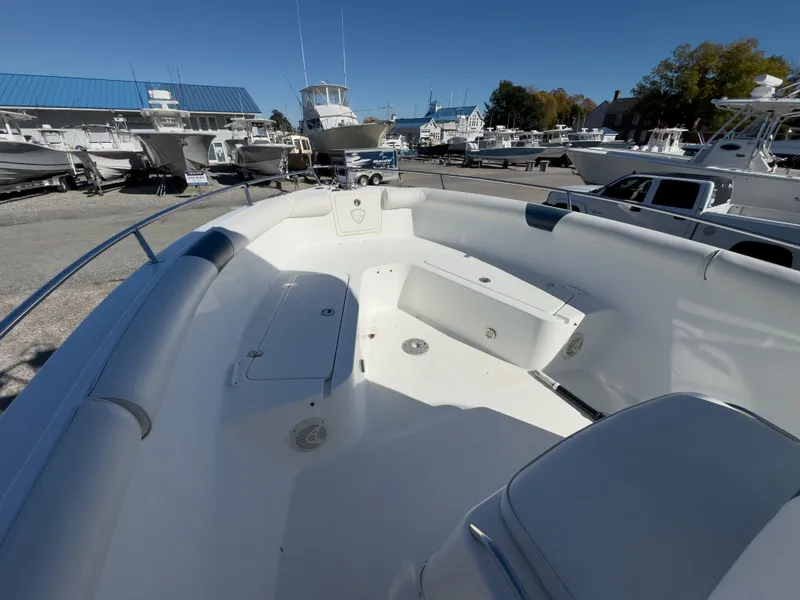 Slide: The Image of Century 2901 Center Console 2006 - 22