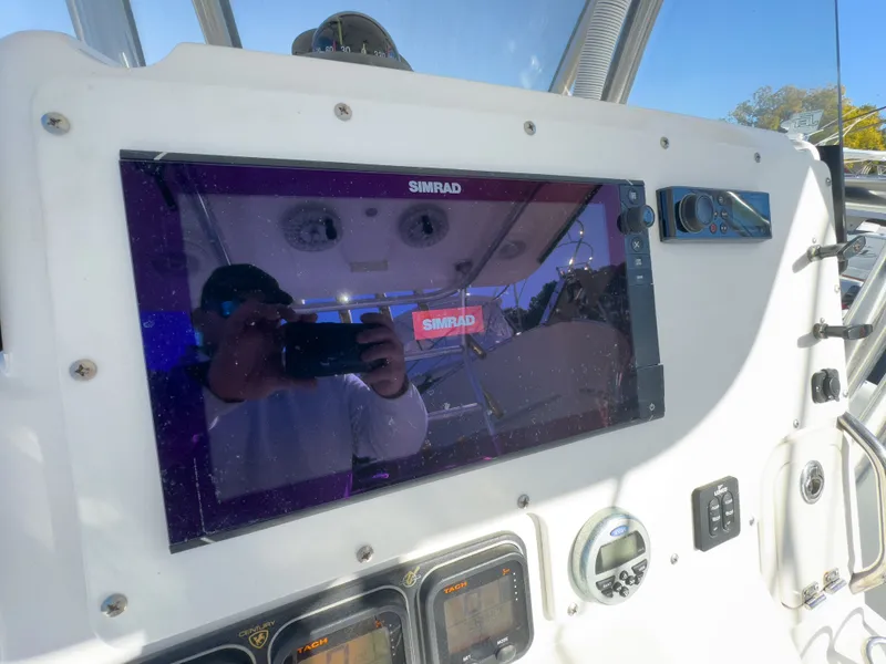 Slide: The Image of Century 2901 Center Console 2006 - 5