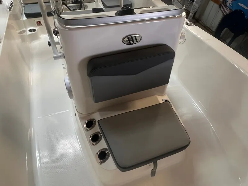 Slide: The Image of 2026 Robalo R160 14 - 14