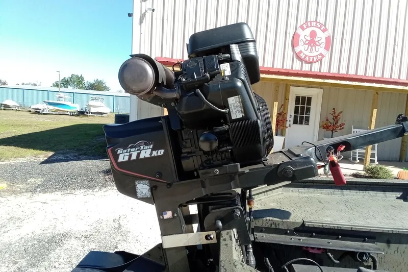 Slide: The Image of War Eagle 750 Gladiator 2020 with GatorTail GTR XD motor outside a building. - 14