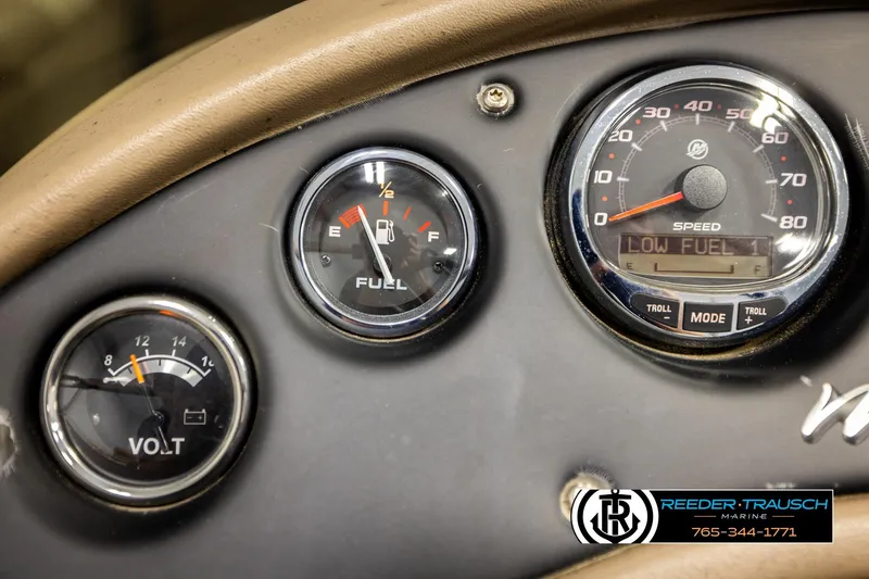 Slide: The Image of Dashboard of 2017 Manitou Oasis SHP showing fuel, speed, and volt gauges. - 37