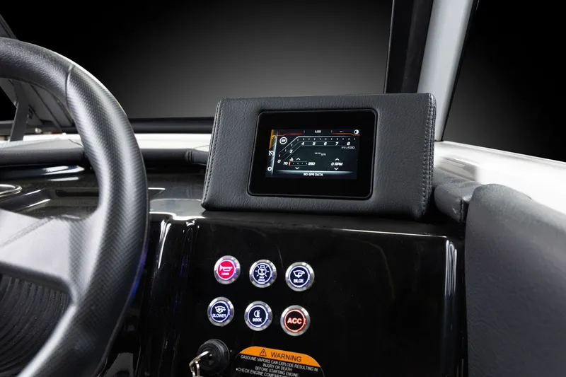 Slide: The Image of Scarab 210 SE 2026 - 12