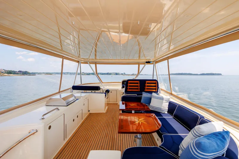 Slide: The Image of Vicem 72 Flybridge - 16