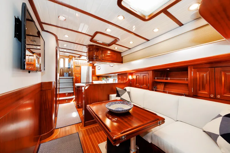 Slide: The Image of Vicem 72 Flybridge - 8