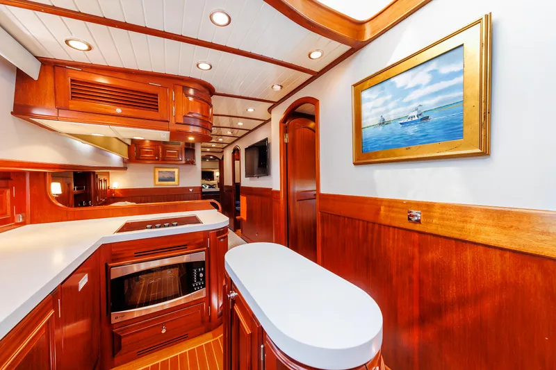 Slide: The Image of Vicem 72 Flybridge - 9