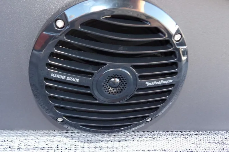 Slide: The Image of Marine-grade speaker on 2026 Bennington S L-Bench 22 SL boat, Rockford Fosgate brand. - 31