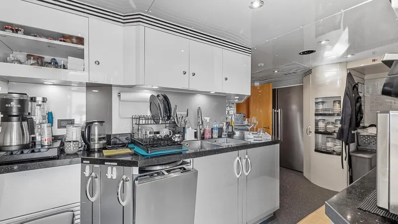 Slide: The Image of New Zealand Wave Piercer 2005 - 54