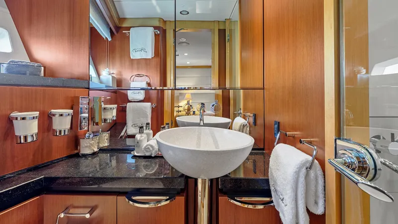 Slide: The Image of New Zealand Yachts Wave Piercer 2005 - 52