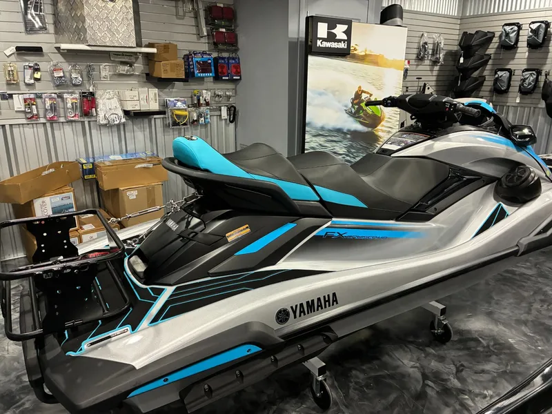 Slide: The Image of Yamaha FX Cruiser HO with Audio 2024 - 3