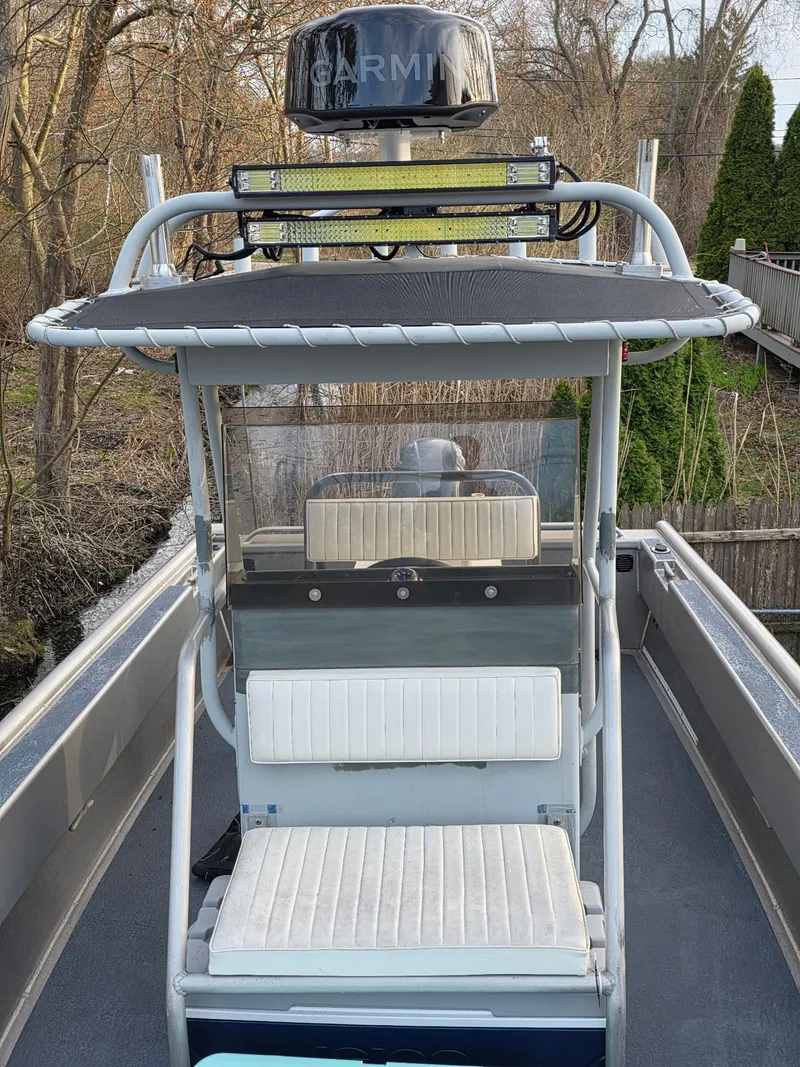 Slide: The Image of Pacific Boats 2325 V 2001 - 7