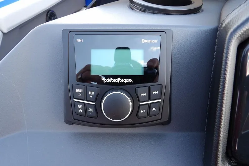 Slide: The Image of Garmin display on 2026 Bennington S Quad Bench 22 SSR dashboard. - 26