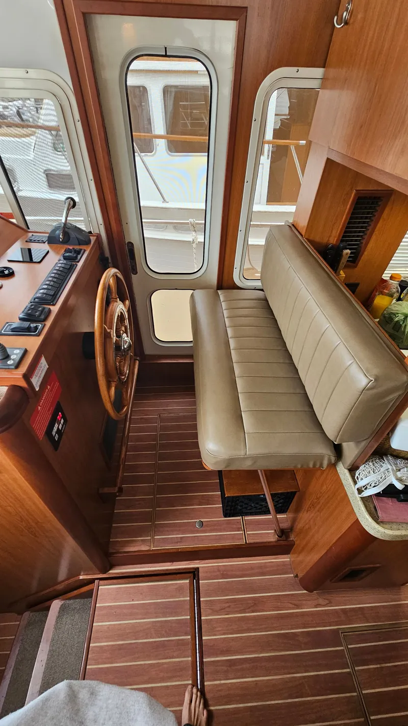 Slide: The Image of Mainship 40 Trawler 2008 - 11