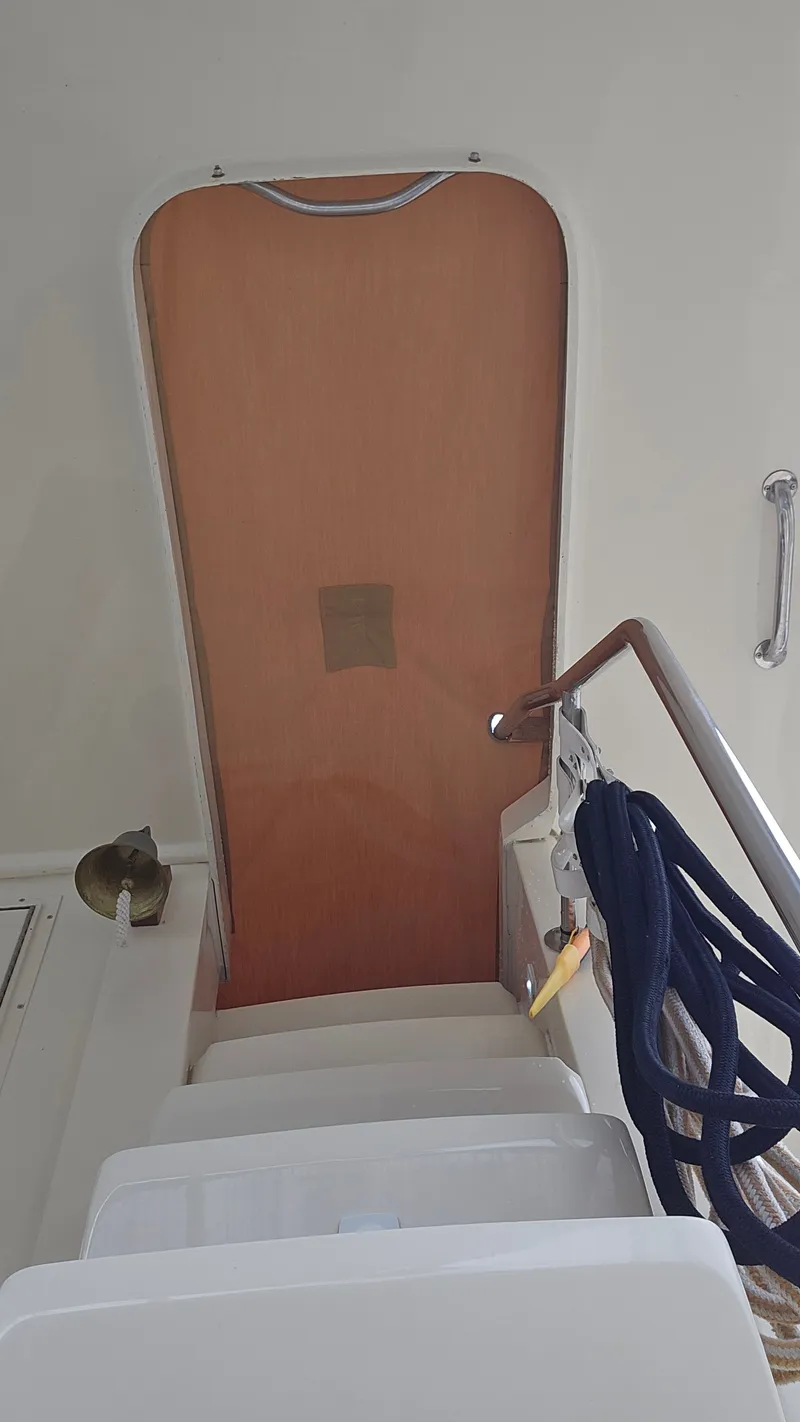 Slide: The Image of Mainship 40 Trawler 2008 - 15