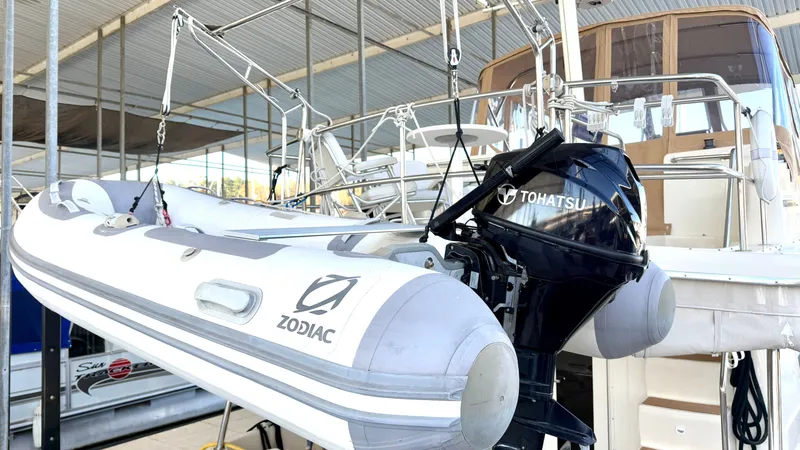 Slide: The Image of Mainship 40 Trawler 2008 - 22