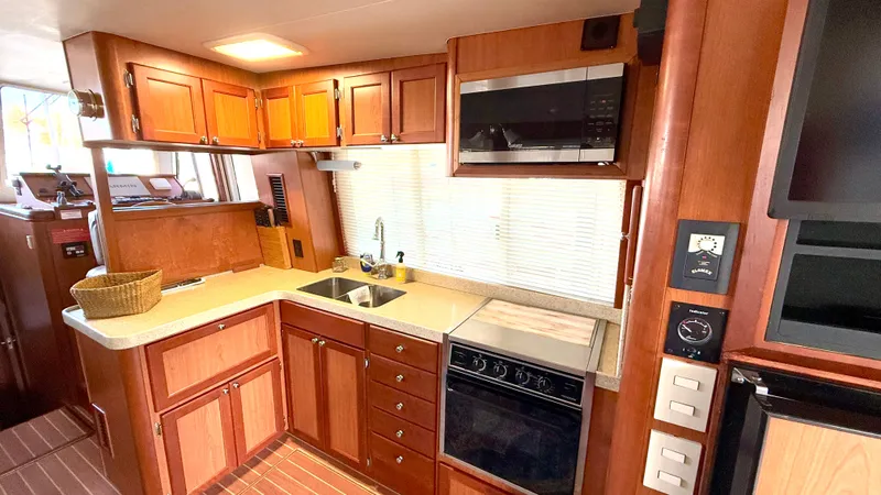 Slide: The Image of Mainship 40 Trawler 2008 - 26