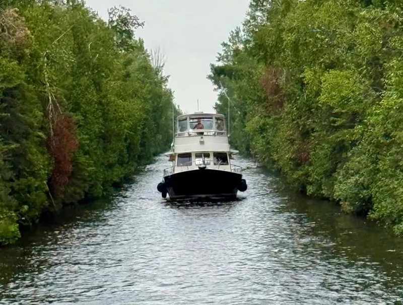 Slide: The Image of Mainship 40 Trawler 2008 - 4