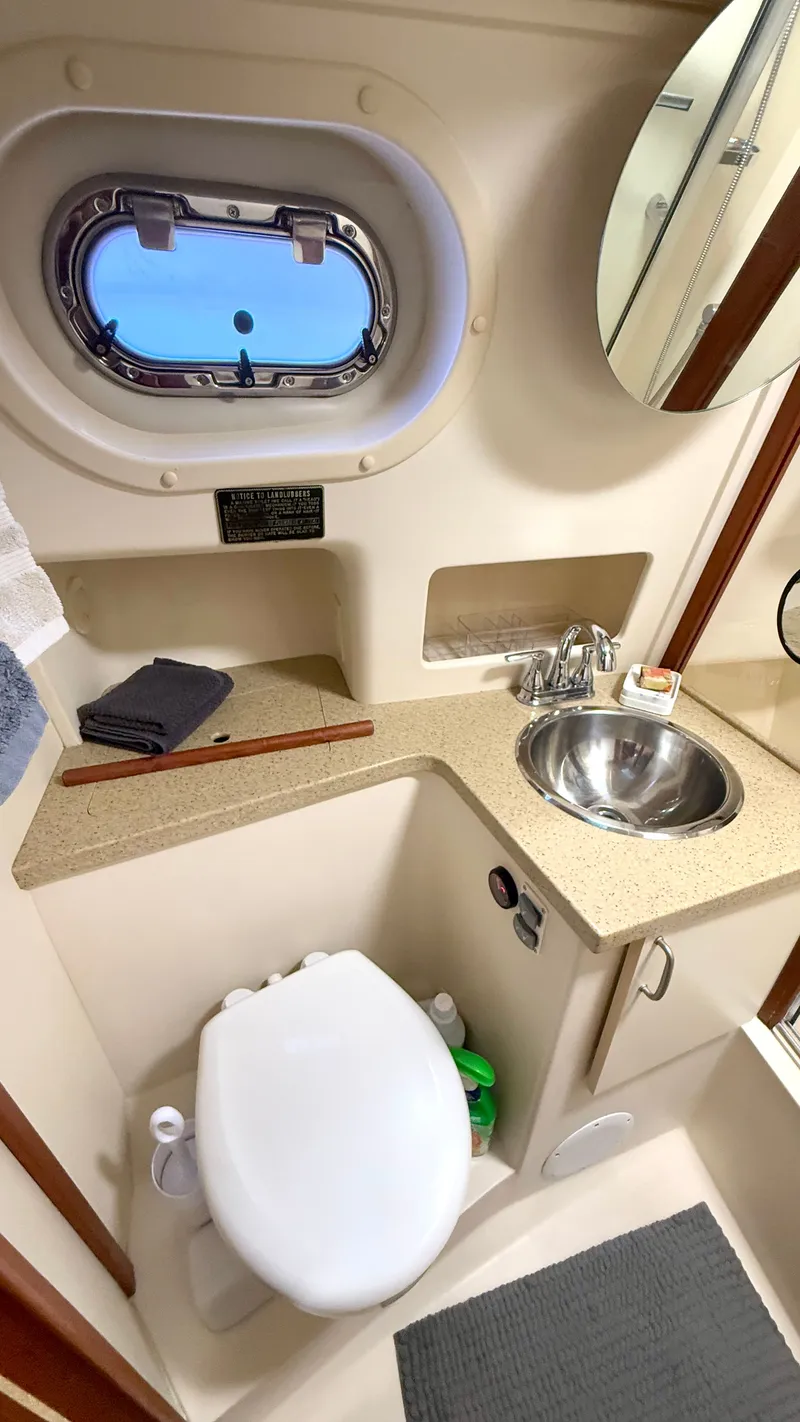 Slide: The Image of Mainship 40 Trawler 2008 - 40